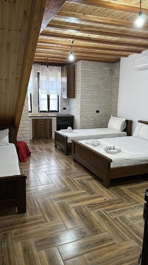 Guest House Iljesa Berat Extérieur photo