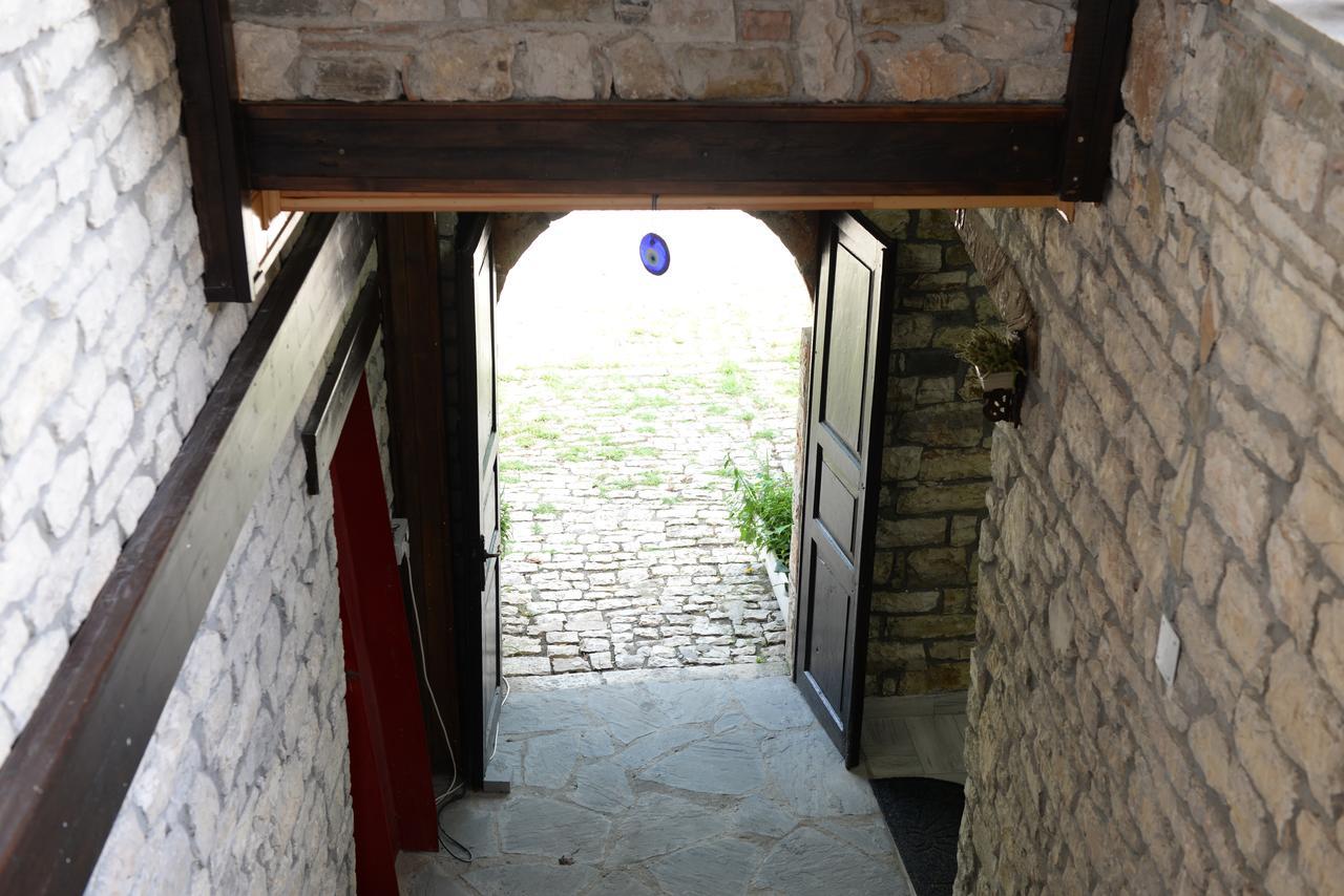 Guest House Iljesa Berat Extérieur photo